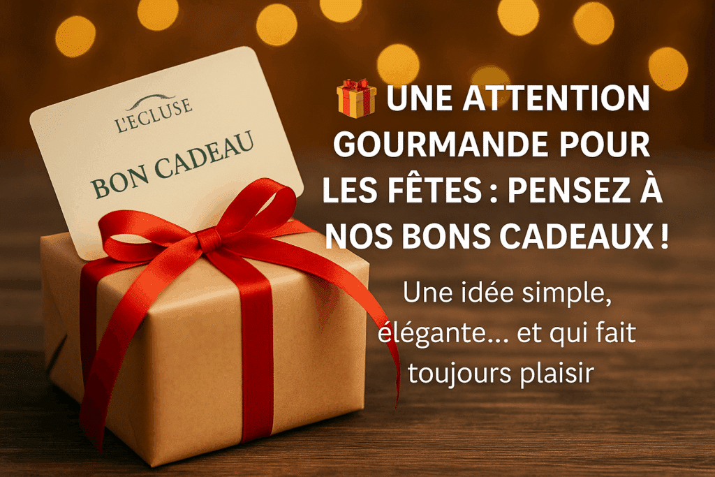Bon cadeau L'Ecluse pour les Fêtes sur un paquet cadeau emballé de papier kraft avec un ruban rouge. Texte : Une attention gourmande pour les Fêtes !